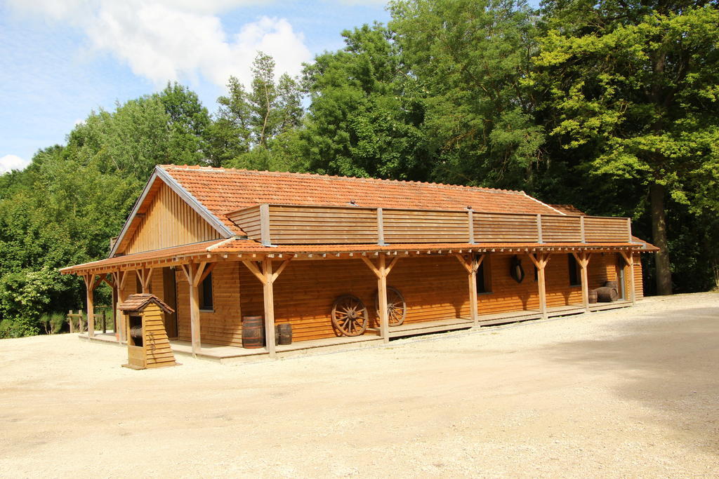 Western City Troyes Barberey-Saint-Sulpice Стая снимка